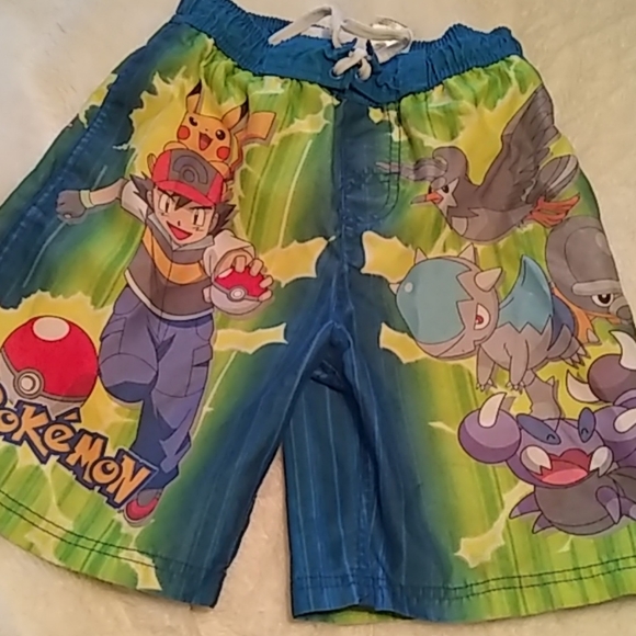 boys size 7 swim trunks